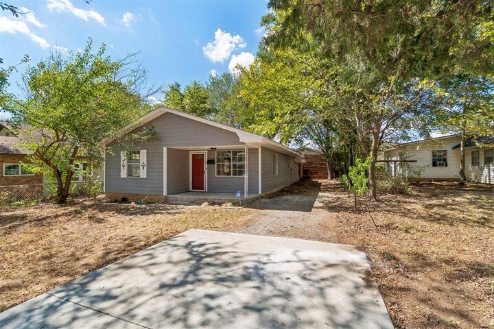 Property Photo: 304 S Fourth Street OK 73068