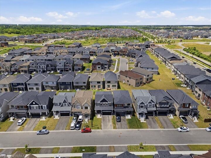 Property Photo:  78 Lilac Circle  ON N3W 0H5 