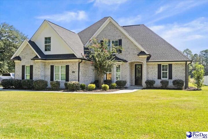 Property Photo:  1018 Greenview Drive  SC 29501-8429 
