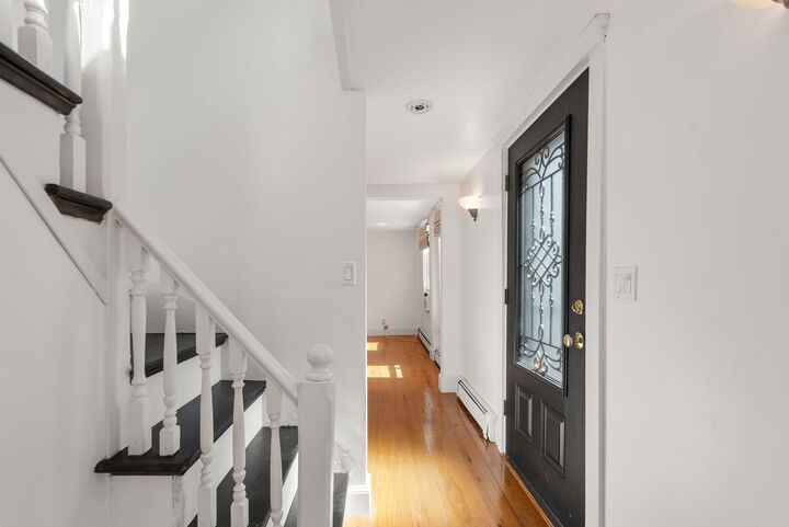 Property Photo:  8 Lewis Court  MA 01930 