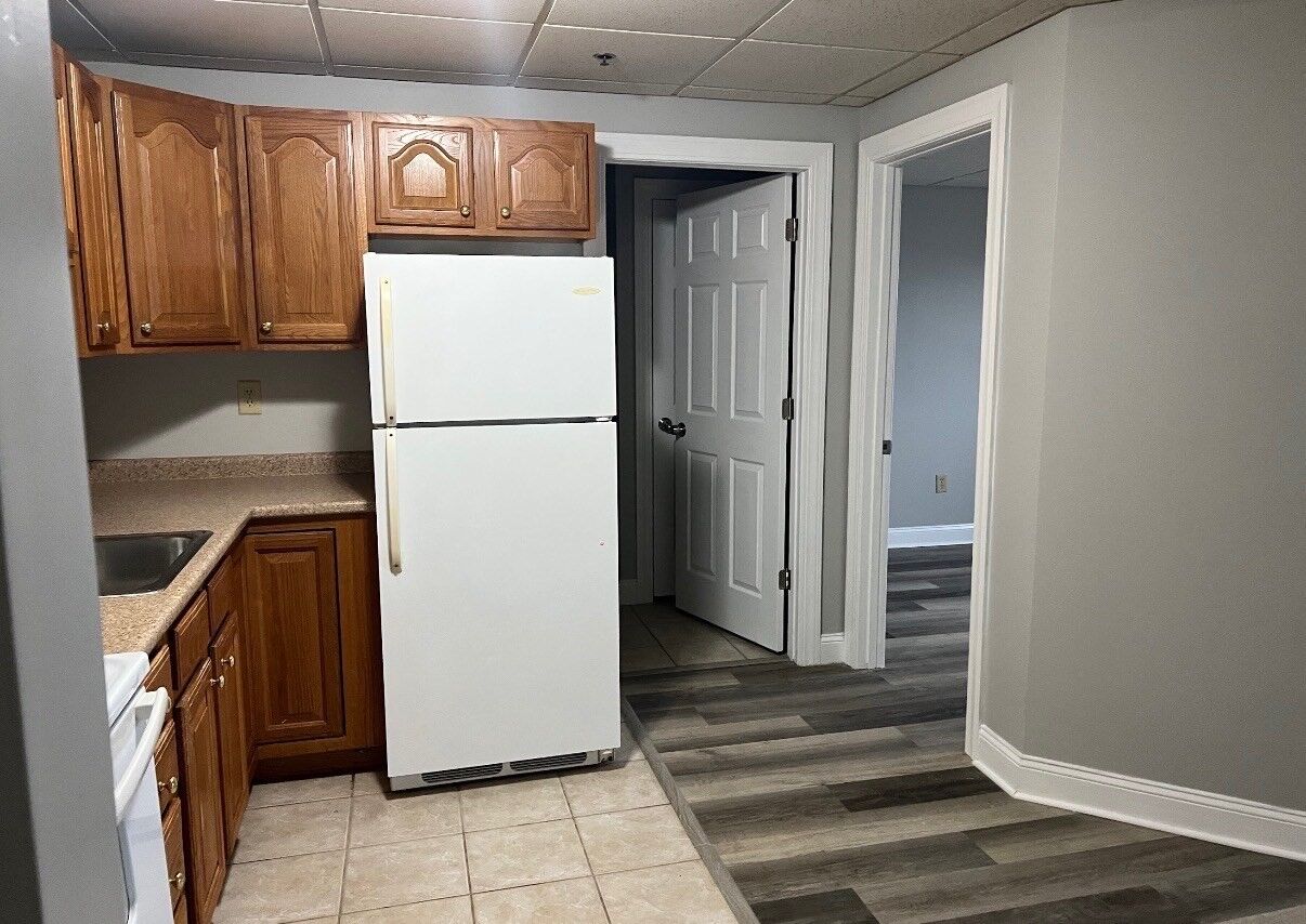 Property Photo: 6 W Broadway #38-Rr589 NH 03038