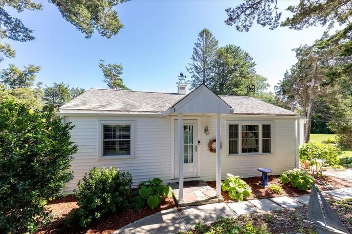 Property Photo:  82 Beach Street  MA 02360 