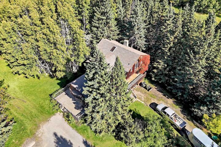 Property Photo:  209076 254 Avenue W  AB T0L 1K0 