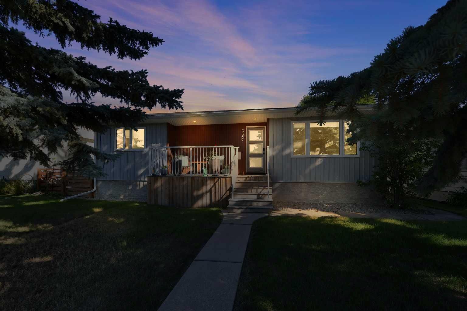 Property Photo:  3321 44A Avenue  AB T4N 3J6 