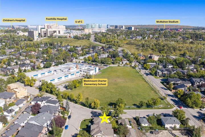 Property Photo: 528 30 Street NW AB T2N 2V3