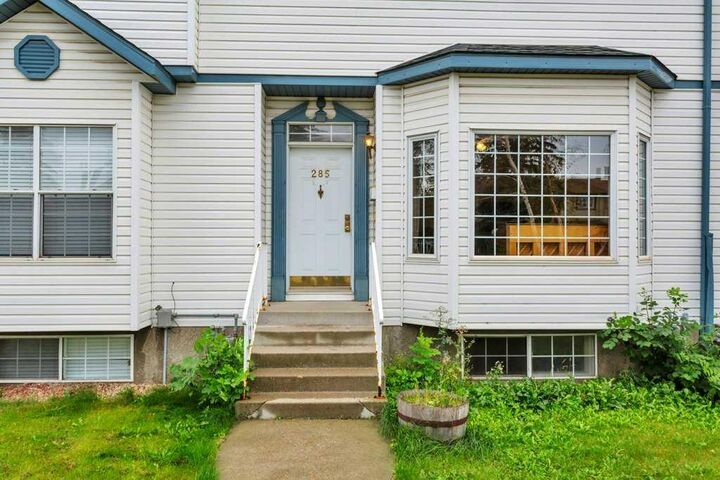 Property Photo:  285 Cornett Drive  AB T4P 3R9 