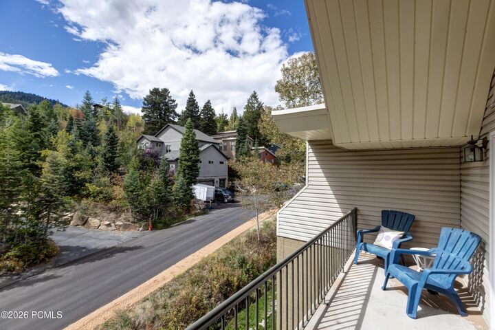 Property Photo: 435 Aspen Drive 6 UT 84098
