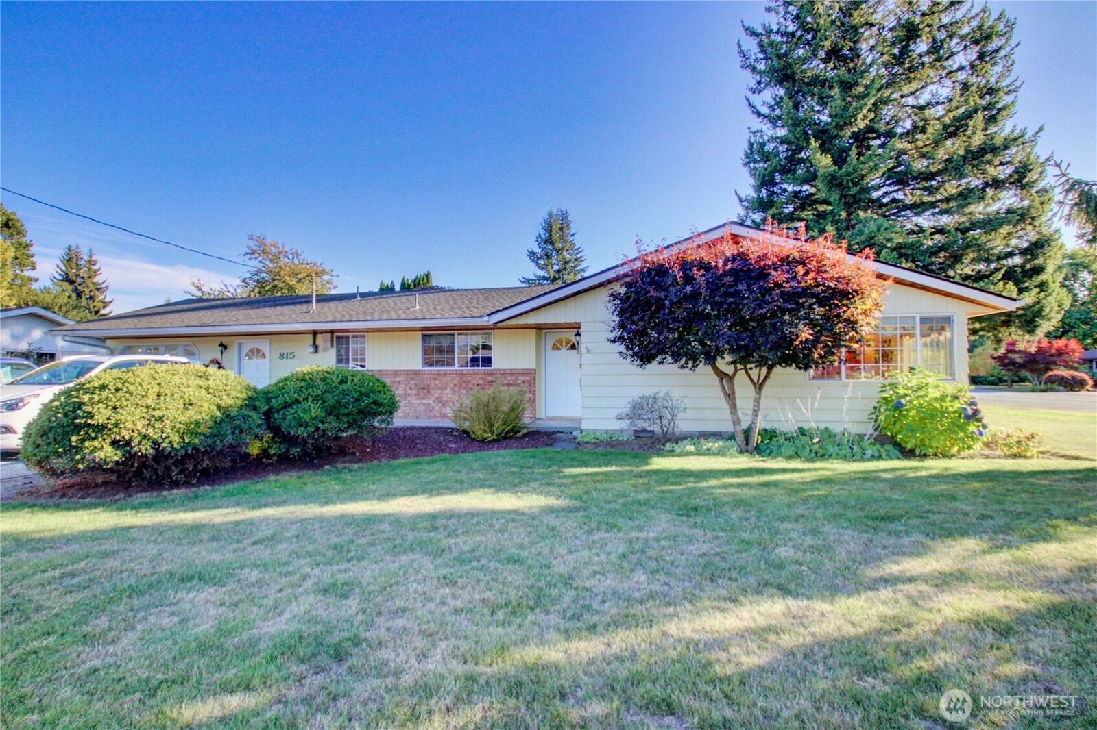 Property Photo: 815 Evans Drive WA 98284