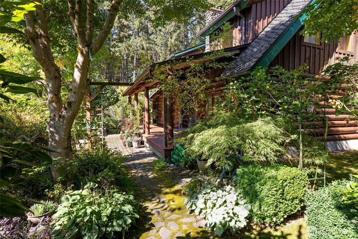 Property Photo: 825 SW Winter Springs Lane WA 98367