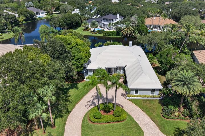 Property Photo: 311 Shores Drive FL 32963