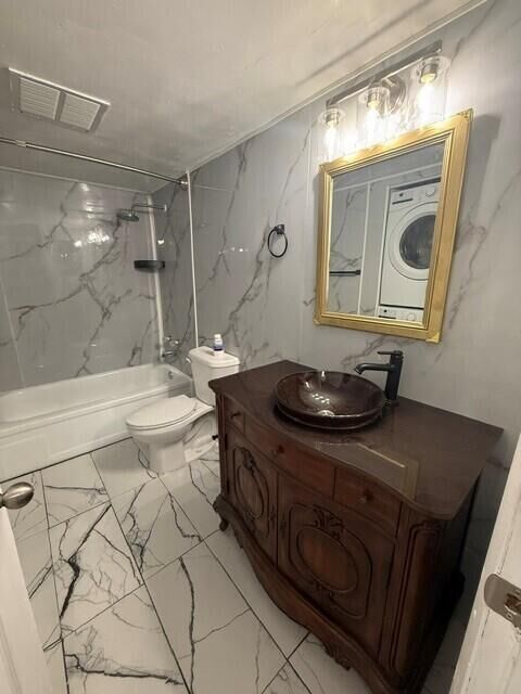 Property Photo:  4141 NW 90th Avenue 101  FL 33065 