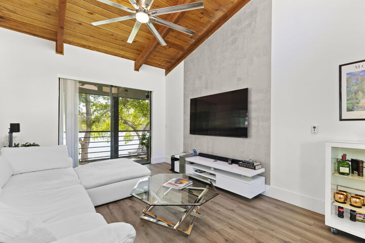 Property Photo: 4491 Crystal Lake Drive 204C FL 33064