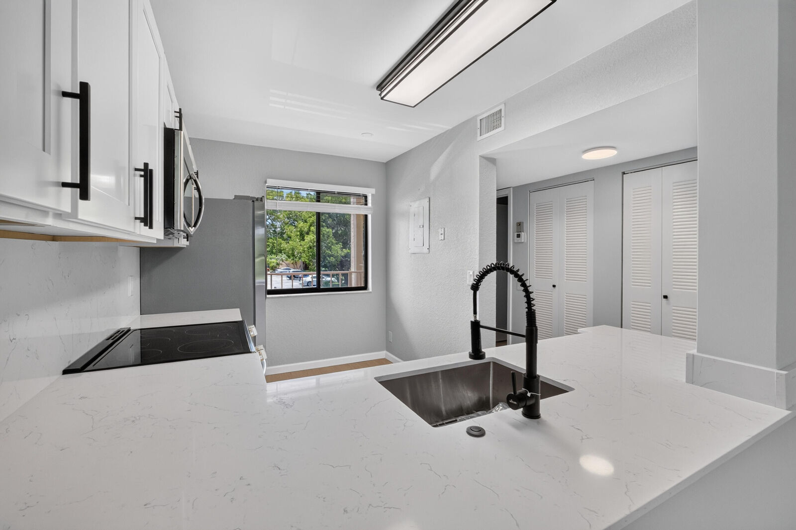 Property Photo:  6795 Huntington Lane 201  FL 33446 