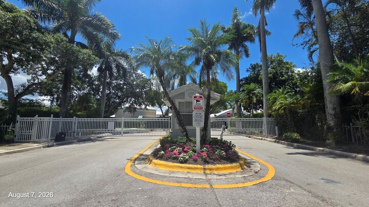 Property Photo: 9538 NW 8th Circle FL 33324