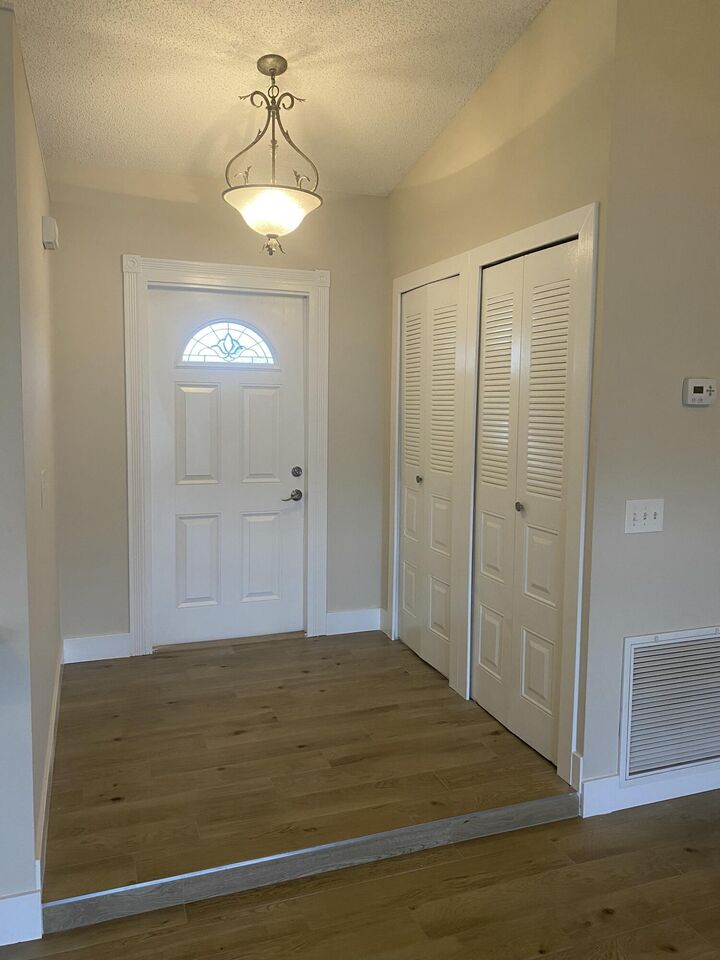 Property Photo: 1866 SW Effland Avenue FL 34953