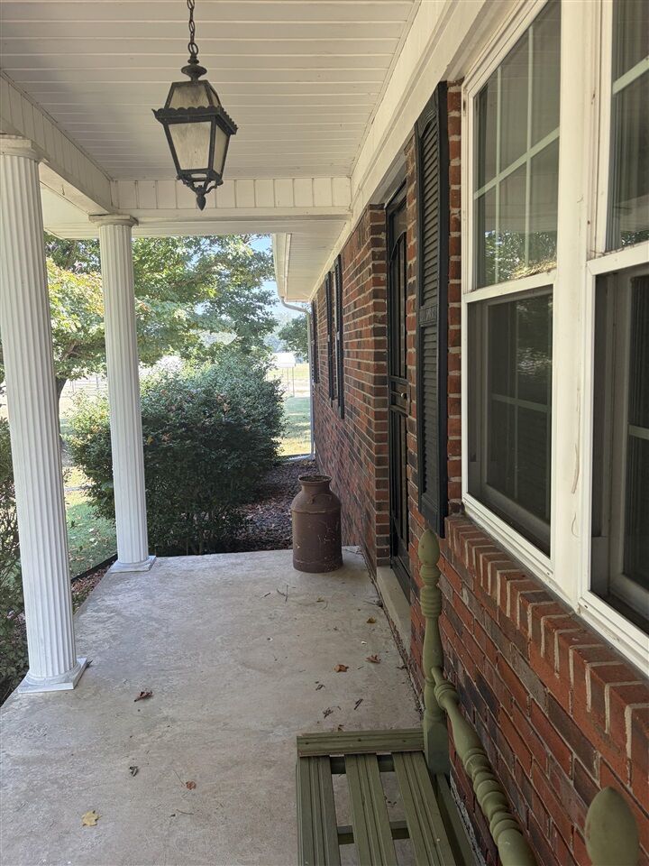 Property Photo: 4498 Walnut Creek Road KY 42164