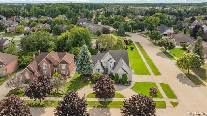 Property Photo:  4830 Homestead Drive  MI 48314 
