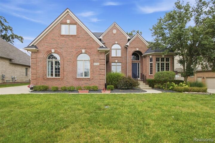 Property Photo: 55744 Lancewood Drive MI 48316