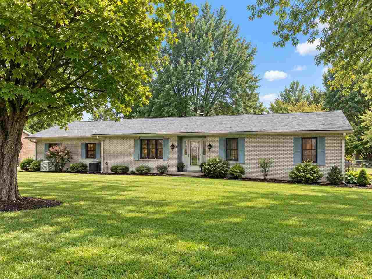 Property Photo:  605 Colony Dr  IN 47331 