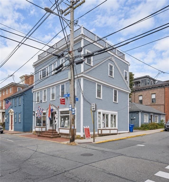 Property Photo: 424 Thames Street RI 02840