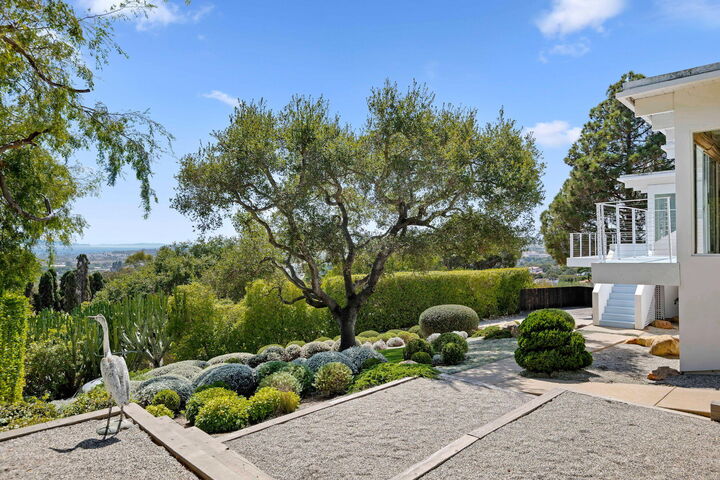 Property Photo:  704 Chiquita Road  CA 93103 