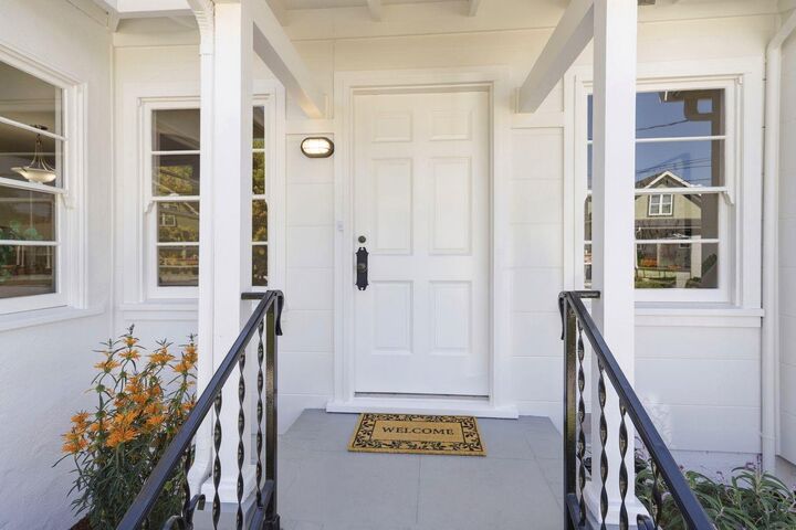 Property Photo:  1002 King Street  CA 95060 