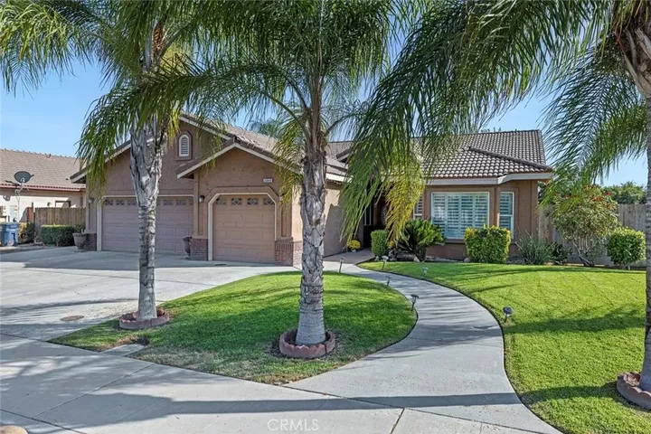 Property Photo:  2649 Hillcrest Street  CA 93662 