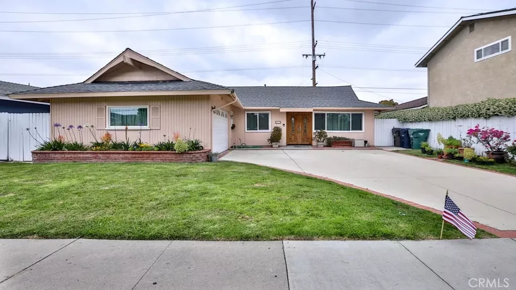 Property Photo: 6631 Walton Dr CA 92647