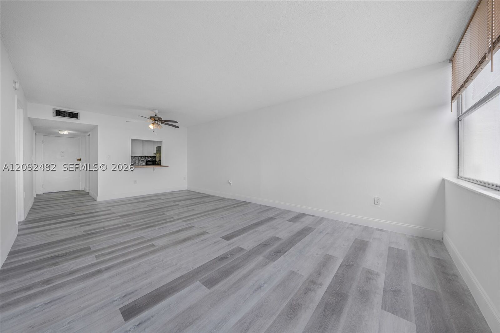 Property Photo: 1300 NE Miami Gardens Dr 512E FL 33179