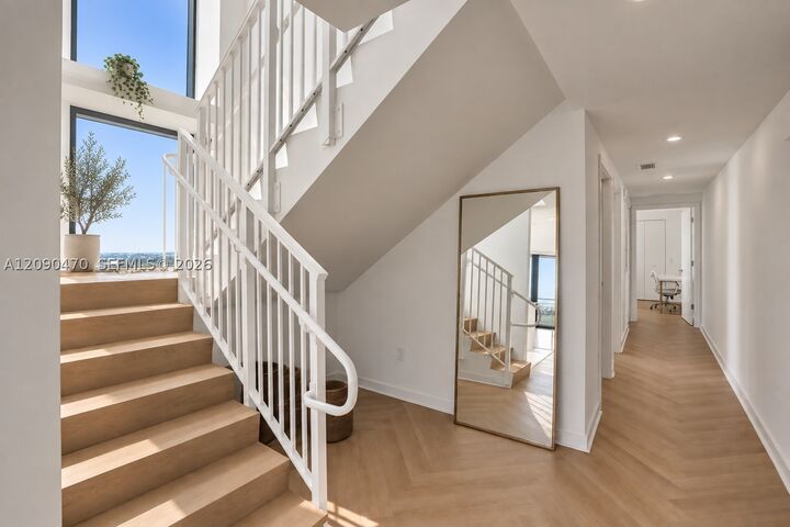Property Photo: 501 NE 31st St 2808 FL 33137