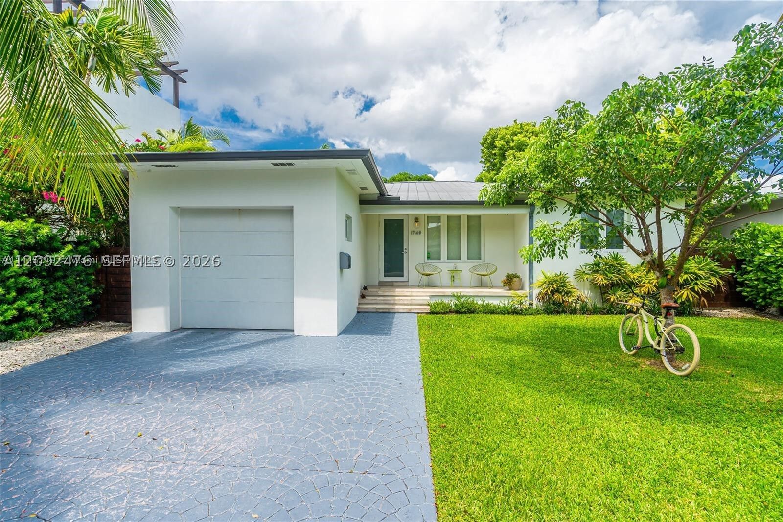 Property Photo:  1749 Bay Dr 0  FL 33141 