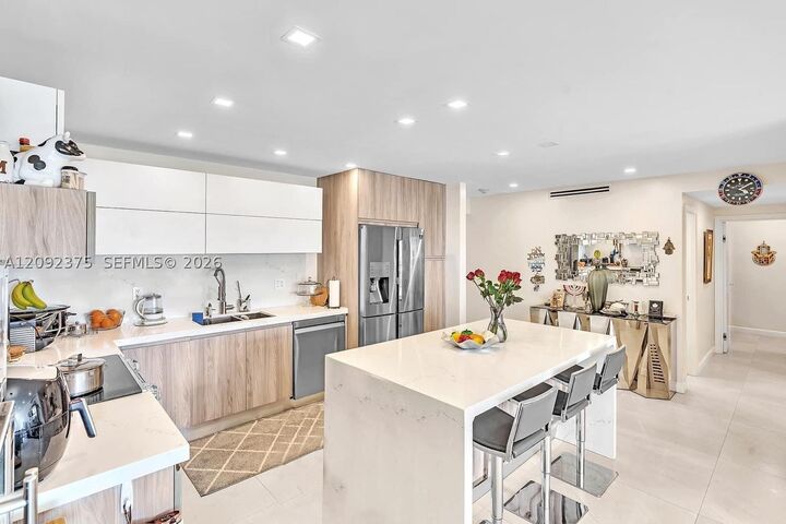 Property Photo: 19390 Collins Ave 421 FL 33160