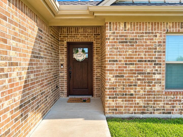 Property Photo:  7725 Honeywood Trl  TX 77642 