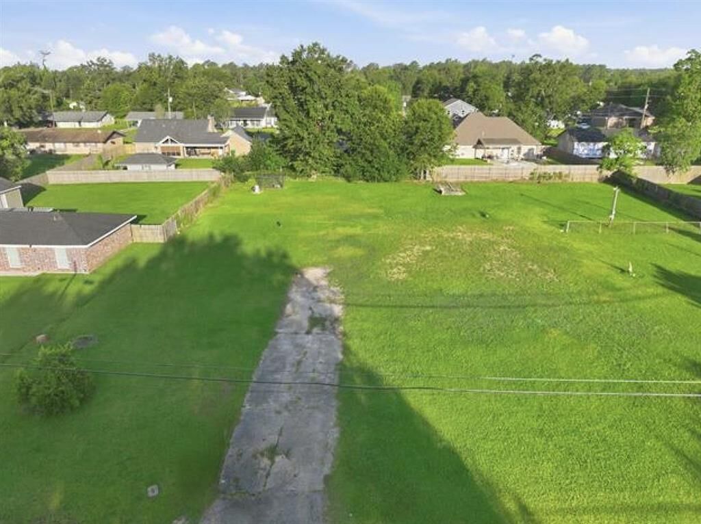 Property Photo: 2967 Davis Rd Road LA 70669