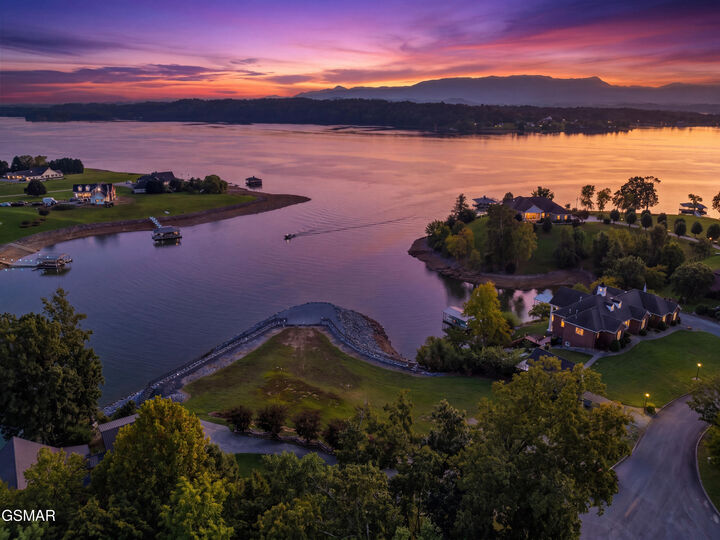 Property Photo: 186 Scenic Shores Drive TN 37725