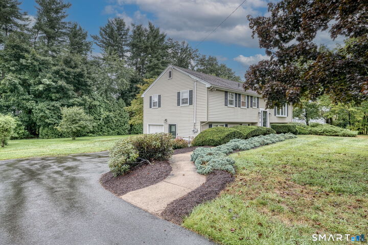 Property Photo:  128 Westerly Terrace  CT 06067 