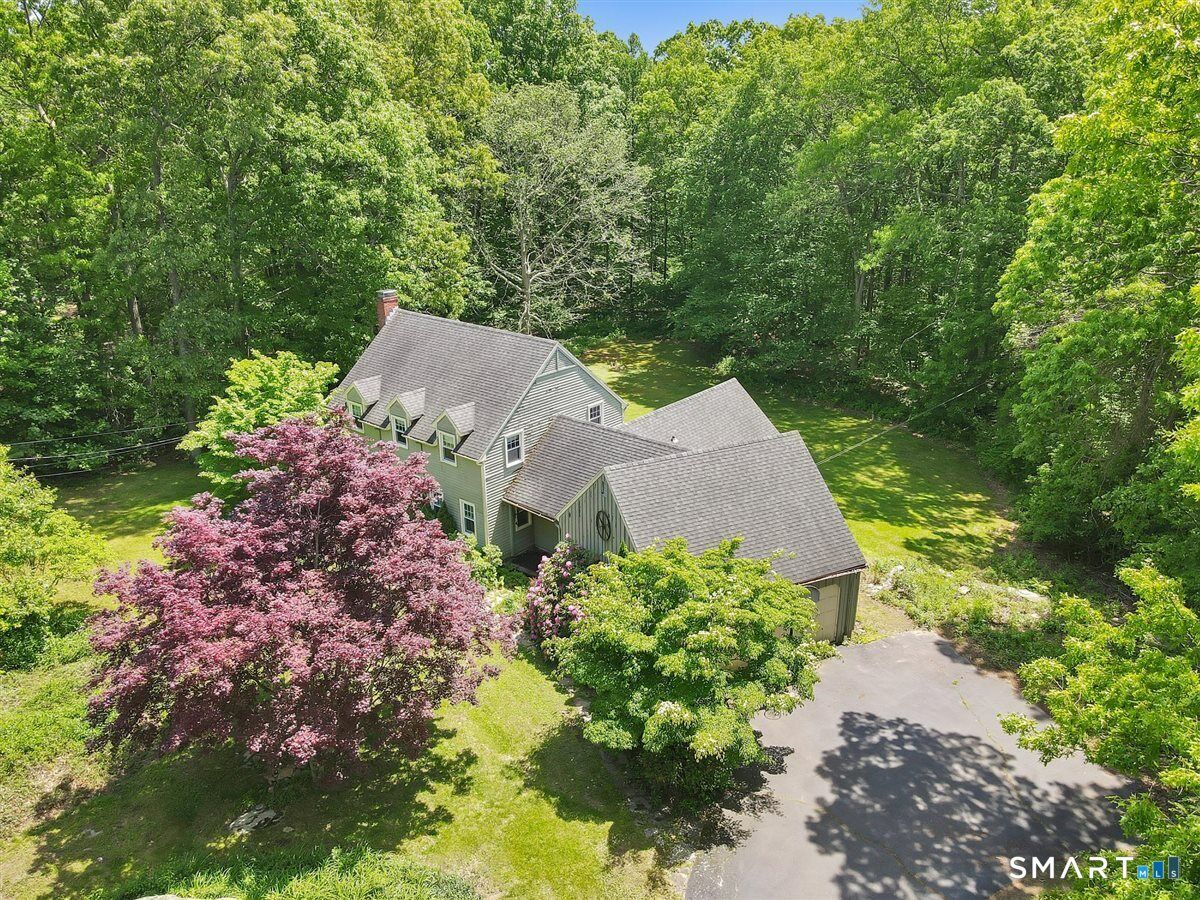 Property Photo:  55 Burr Road  CT 06441 