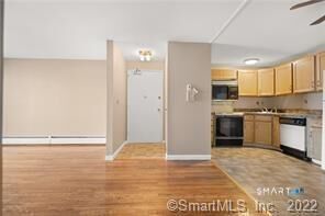 Property Photo:  106 Oakwood Avenue A1  CT 06119 