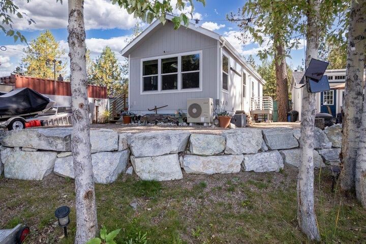 Property Photo:  40631 N Sunset Dr  WA 99148 