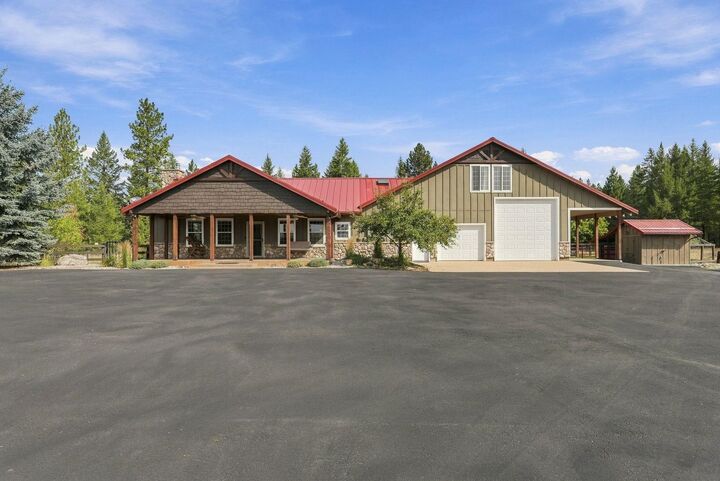 Property Photo:  3661 E Jumpoff Rd  WA 99181 