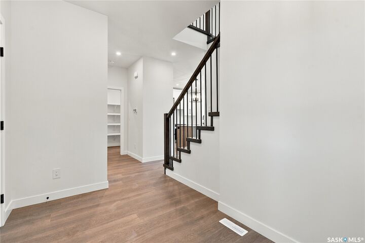 Property Photo:  251 Doran Way  SK S7V 0Z7 