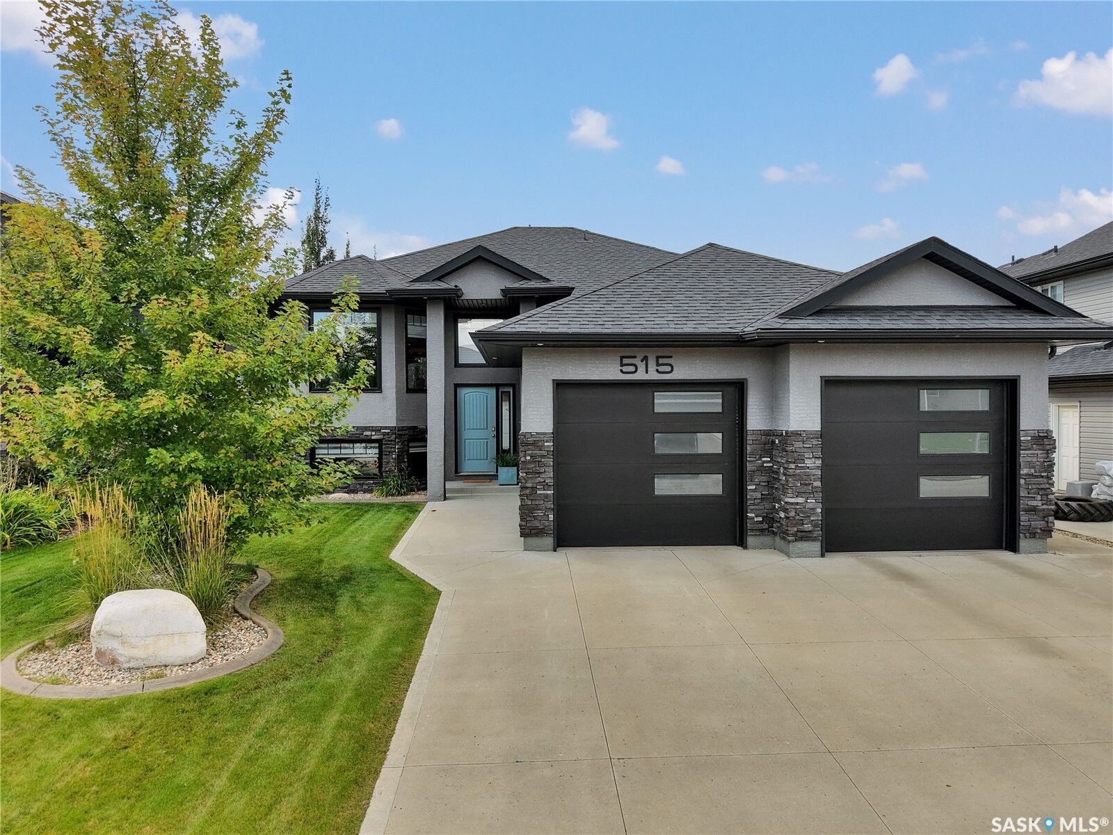 Property Photo:  515 Couples Court  SK S0K 4S1 