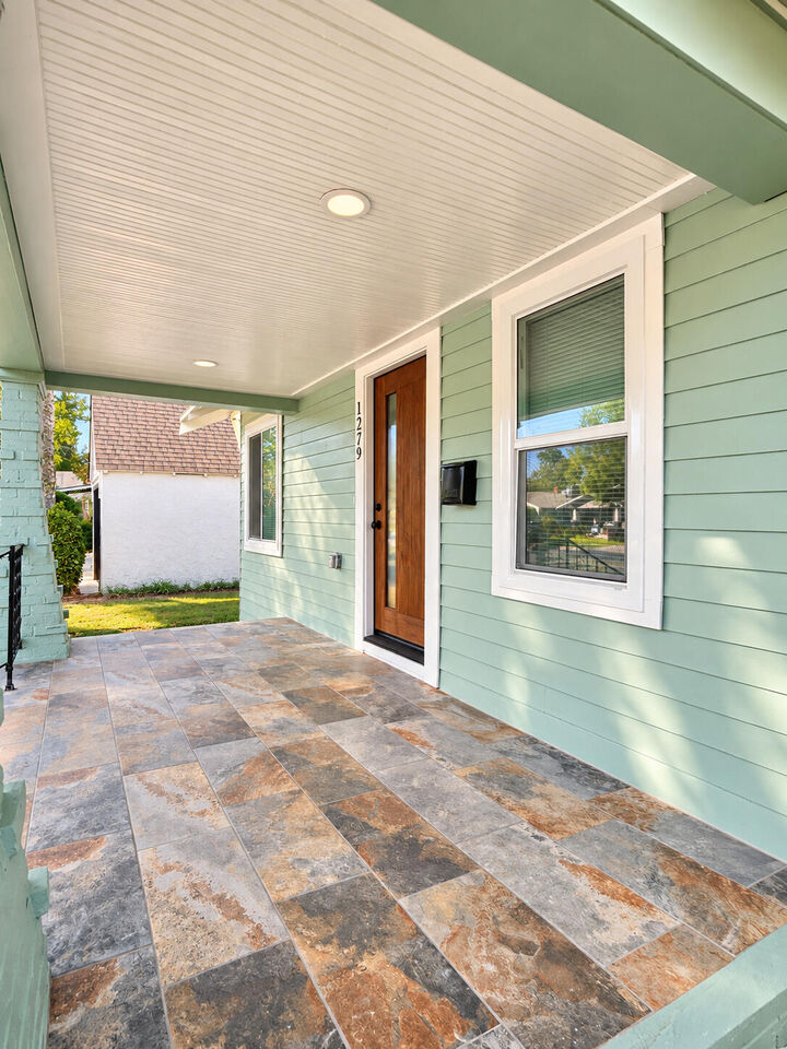 Property Photo: 1279 N Roosevelt Avenue CA 93728