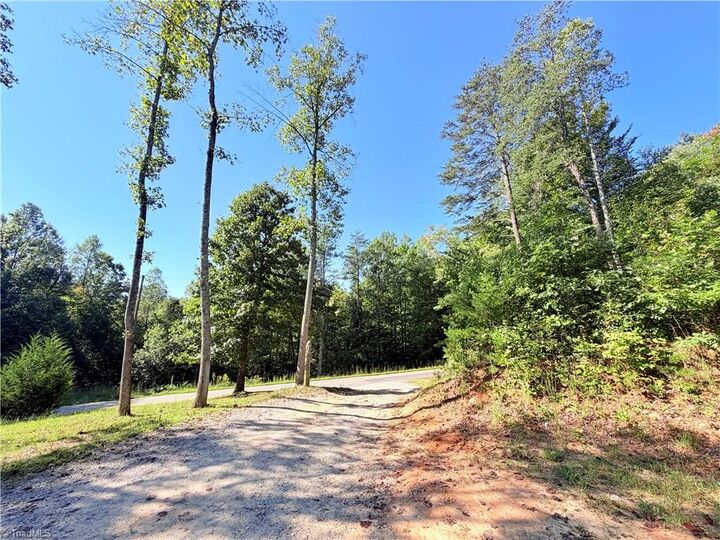 Property Photo: 1490 Glenn Carlton Road NC 28606