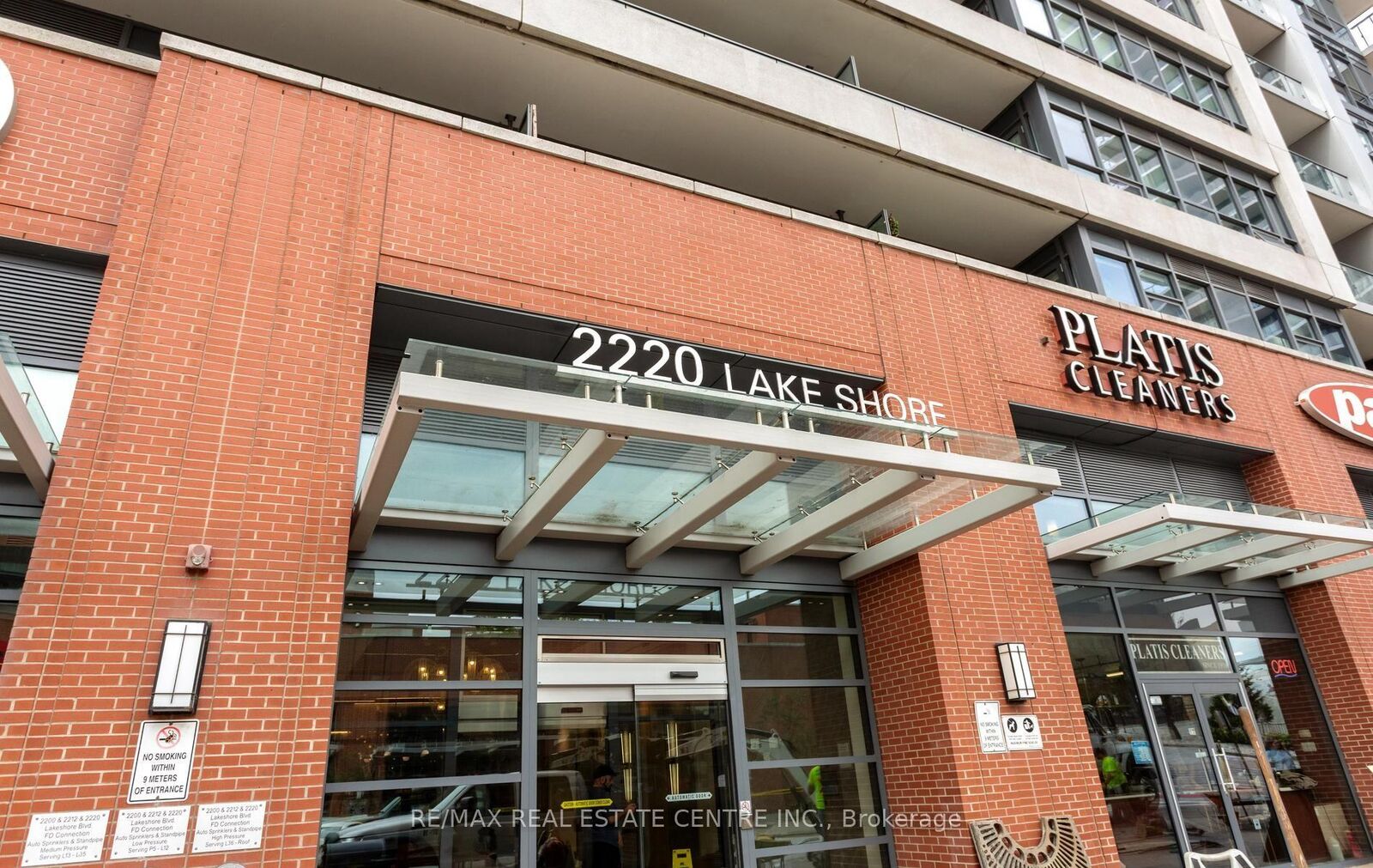 Property Photo:  2220 Lakeshore Boulevard W 1602  ON M8V 1A4 