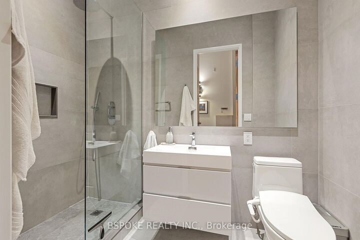 Property Photo:  135 Dalhousie Street 502  ON M5B 2S1 