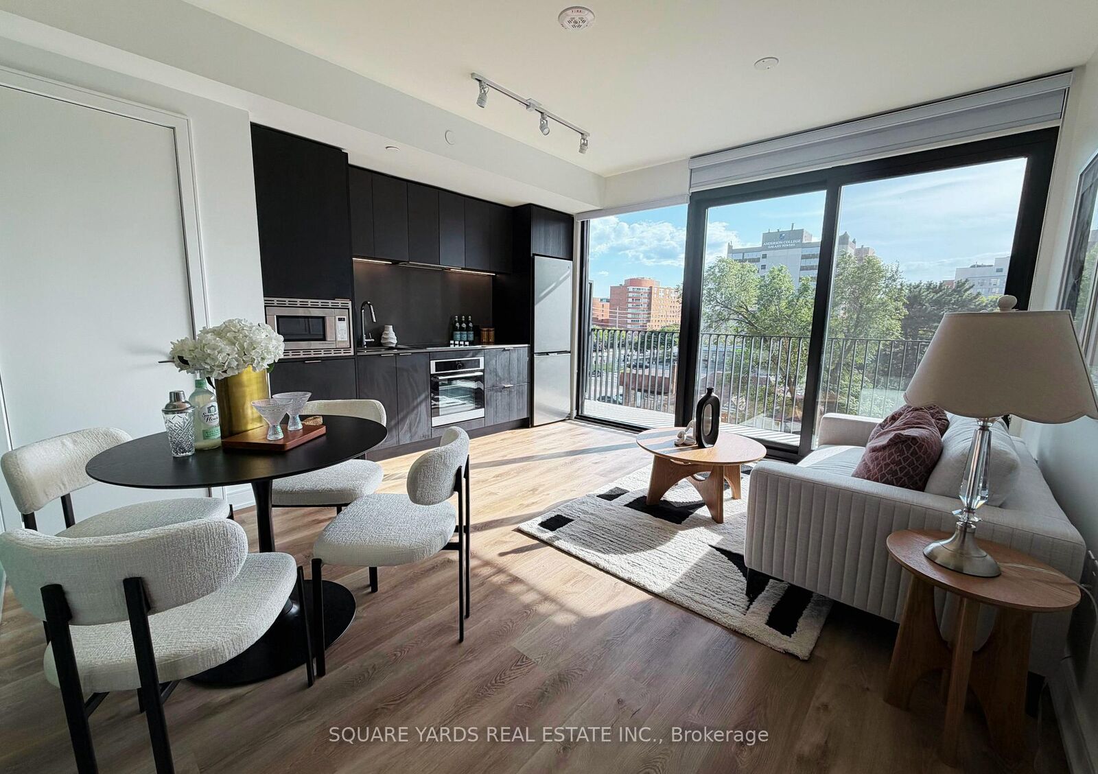 Property Photo:  3009 Novar Road 420  ON L5B 0P9 