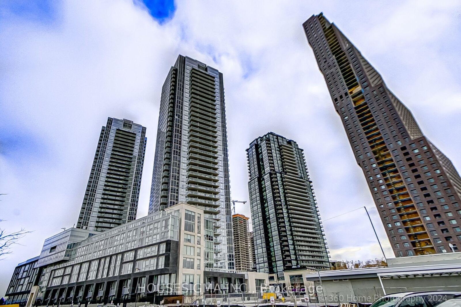 Property Photo:  2916 Highway 7 Road W 3105  ON L4K 0K6 