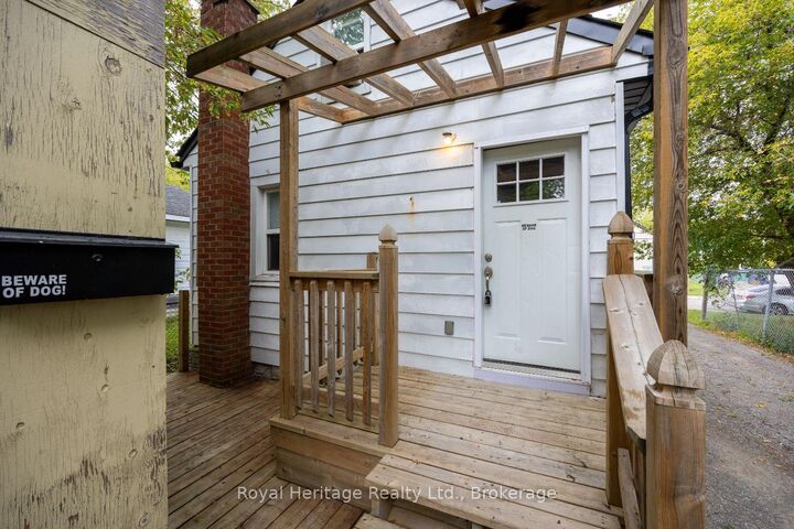 Property Photo:  203 Valencia Road  ON L1J 1P2 