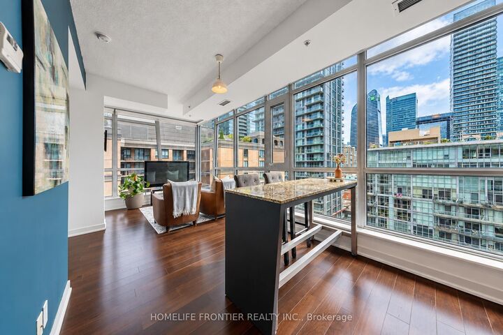 Property Photo: 199 Richmond Street W 1404 ON M5V 0H4